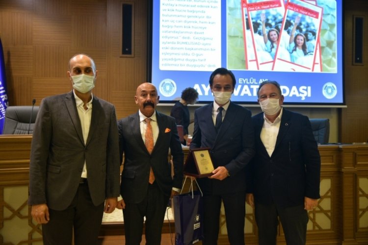 Bursa'da ayın vatandaşları &ouml;d&uuml;llendirildi