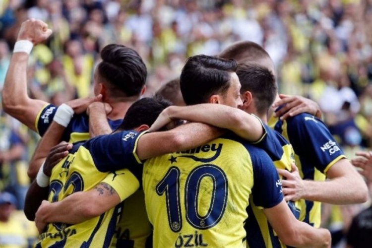Fenerbah&ccedil;e'nin Eintracht Frankfurt karşısında ilk 11'i belli oldu