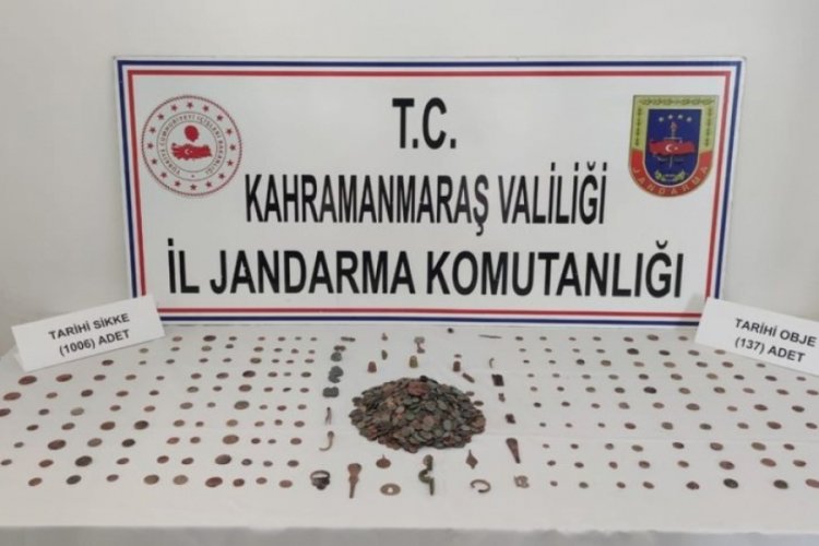 Kahramanmaraş T&uuml;rkoğlu il&ccedil;esinde, 1143 par&ccedil;a tarihi eser ele ge&ccedil;irildi