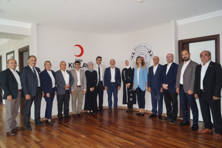 Başkan Kınık: T&uuml;rk Kızılay Bursa şubesi faaliyetleriyle &ouml;rnek oluyor