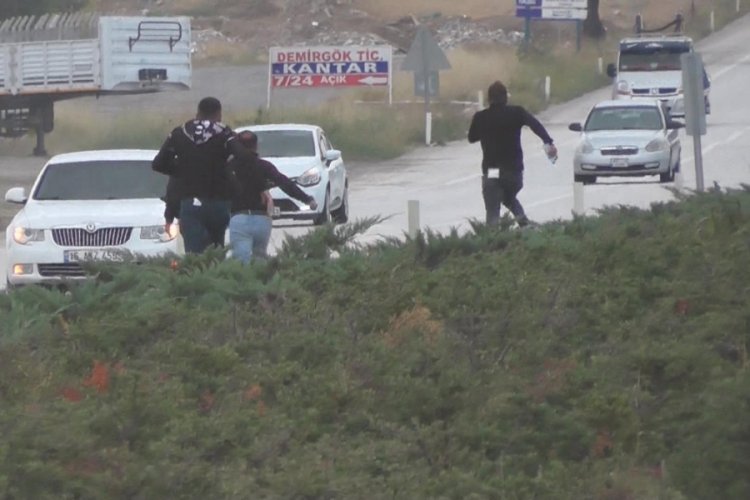 Konya'da feci kaza! Yaralı yakınlarının saldırmak istediği s&uuml;r&uuml;c&uuml; ka&ccedil;tı