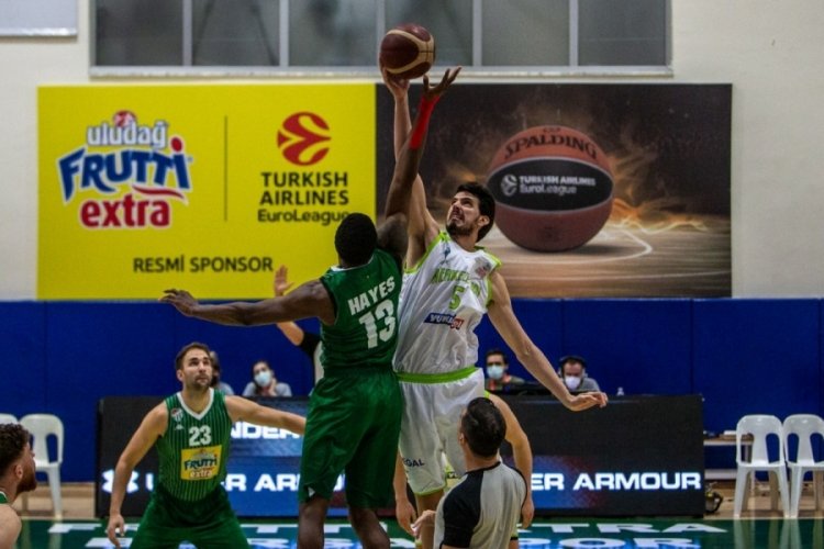 Frutti Extra Cup'ta finalin adı kondu: Frutti Extra Bursaspor-D.Şafaka