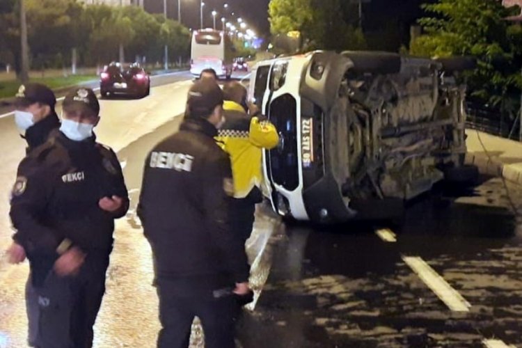 Trafik kazasında yaralanan hastayı taşıyan ambulans kaza yaptı