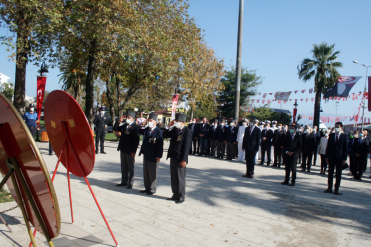 Bursa Mudanya'da 19 Eyl&uuml;l Gaziler G&uuml;n&uuml; t&ouml;reni yapıldı