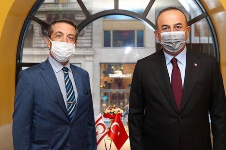 Bakan Mevlüt Çavuşoğlu, KKTC Dışişleri Bakanı ile görüştü