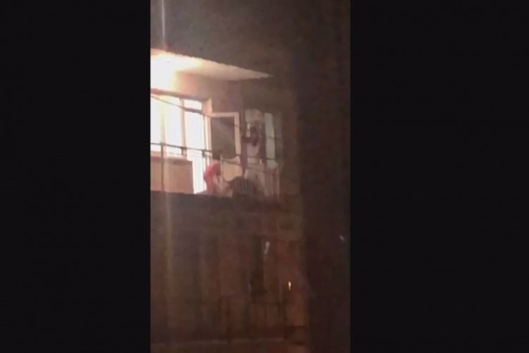 İzmir'de eşini çocuklarının gözü önünde dövdü!