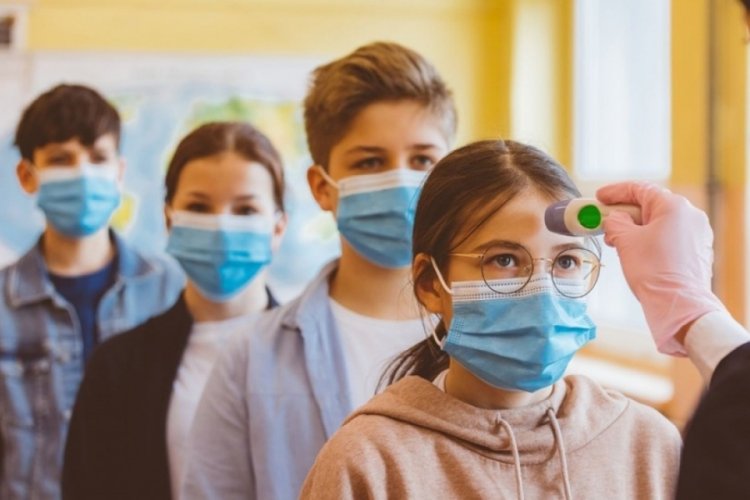Prof. Dr. Hacımustafaoğlu: T&uuml;rkiye genelinde &ccedil;ocuk Kovid-19 vaka sayısında artış var