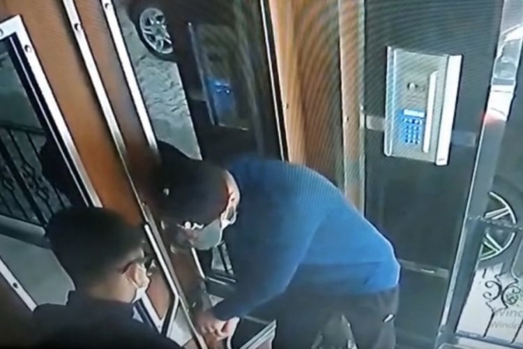 İstanbul Kadık&ouml;y'de iki hırsızlık ş&uuml;phelisi yakalandı&nbsp;