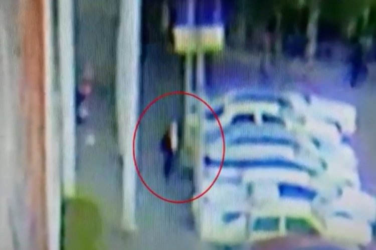 İstanbul Bayrampaşa ve Bağcılar'da otomobil hırsızları kamerada