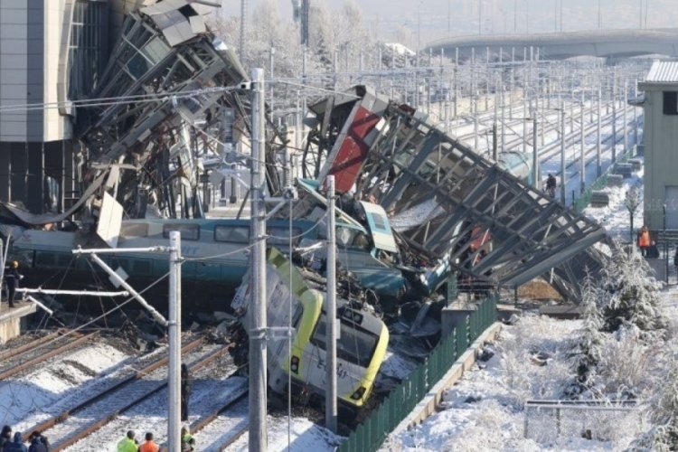 Ankara'daki hızlı tren kazası davası s&uuml;r&uuml;yor! 9 kişi &ouml;lm&uuml;şt&uuml;