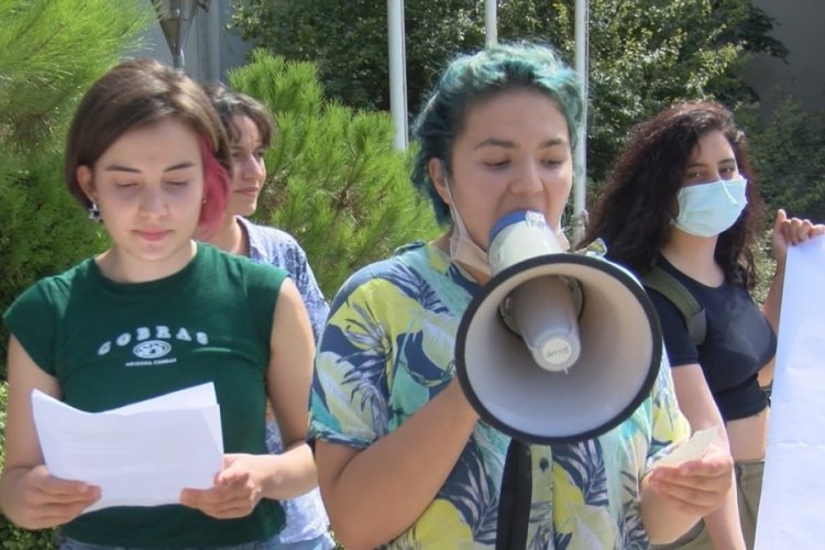İT&Uuml;'de Celal Şeng&ouml;r protesto edildi