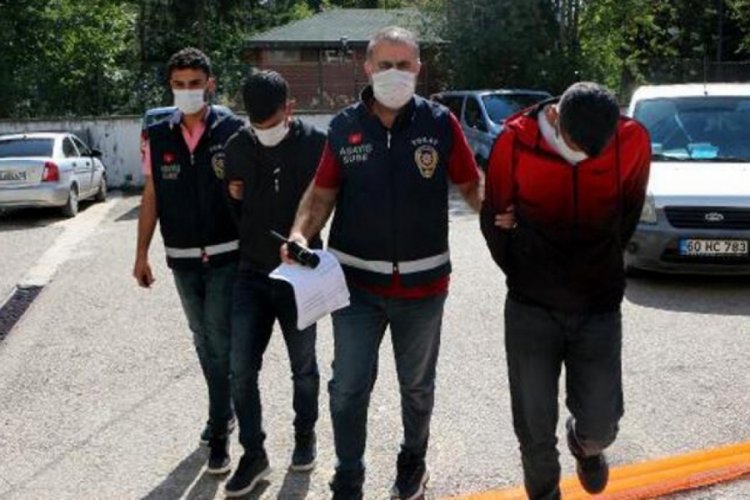 2 bin saatlik g&ouml;r&uuml;nt&uuml;n&uuml;n izlenmesiyle hırsızlar yakalandı