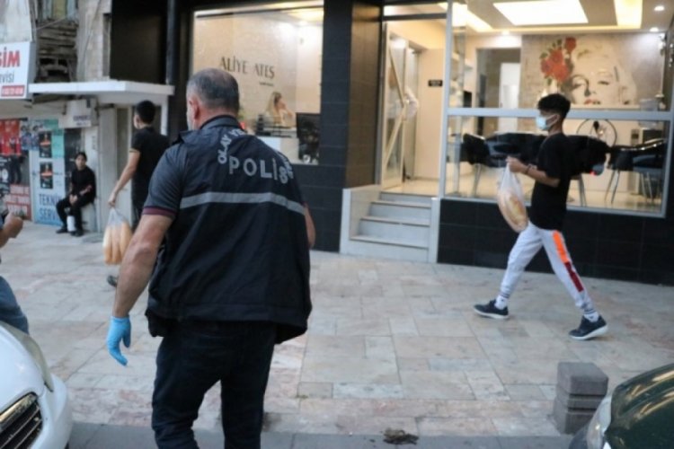 Balkondan sarkan 2 yaşındaki bebek d&uuml;şt&uuml;!
