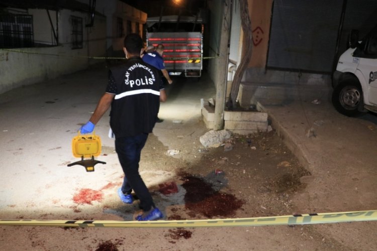 Adana'da husumetliler birbirlerini vurdu!