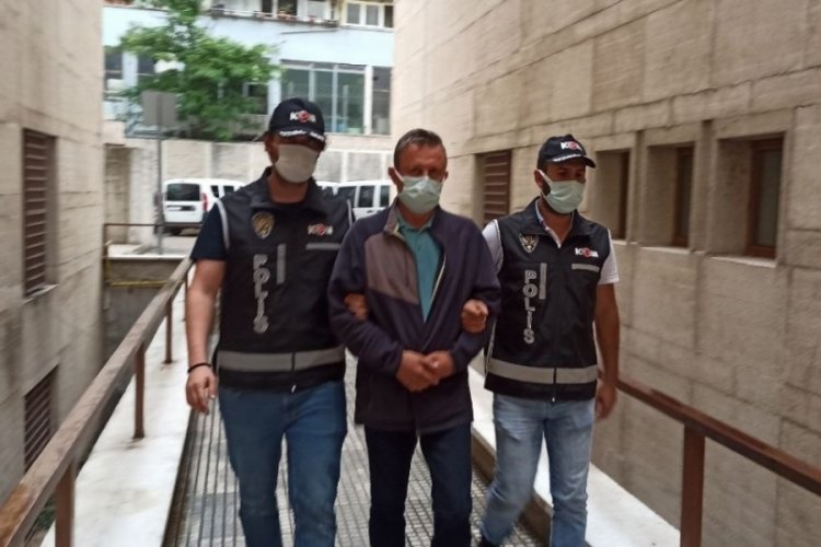 Bursa'da gözaltındaki profesör adliyeye sevk edildi, suçlamaları kabul etmedi
