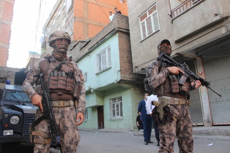 Diyarbakır'da uyuşturucu tacirlerine karşı 1200 polis ile uygulama başlatıldı