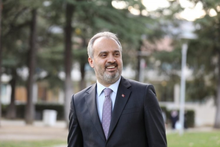 Bursa'da B&uuml;y&uuml;kşehir Belediyesi'nden &ouml;ğrencilere b&uuml;y&uuml;k destek!
