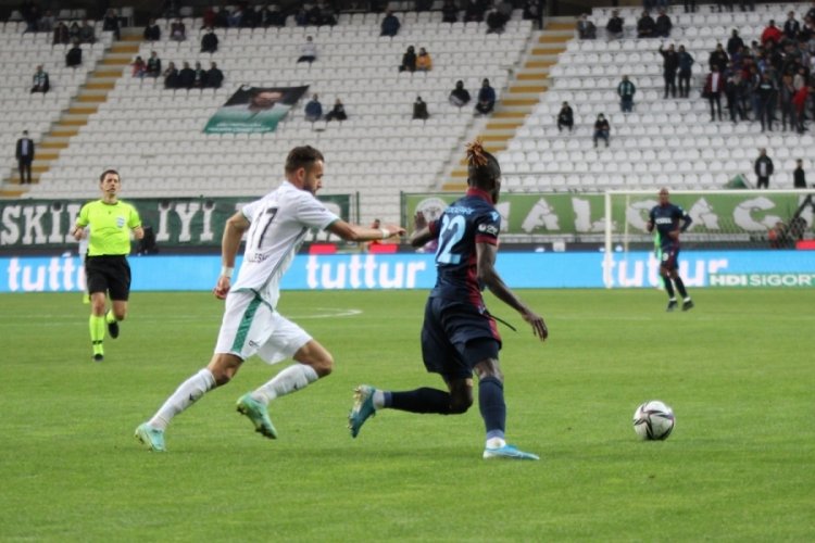 Trabzonspor, deplasmanda Konyaspor'la 2-2 berabere kaldı