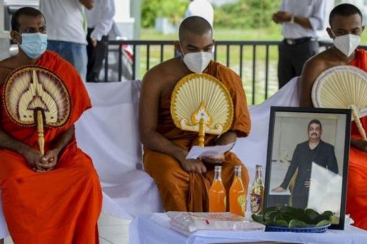 Sri Lanka'da koronavirüse karşı iksir bulduğunu iddia eden büyücü, koronadan öldü