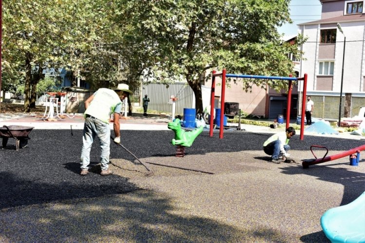 Bursa'da Rauf Denktaş Parkı sil baştan yenilendi
