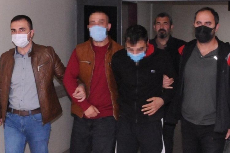 Kayseri'de &ccedil;aldıkları otomobille gezerken yakalanan ş&uuml;pheliler adliyede!
