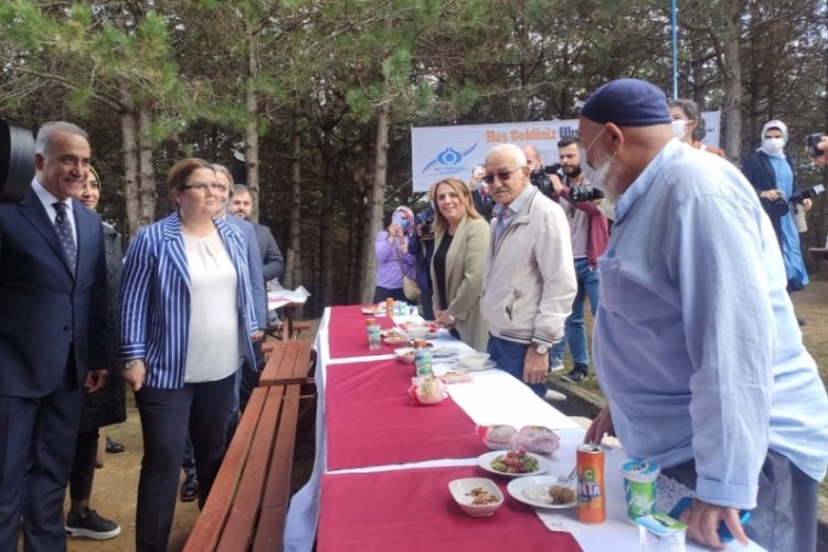 Bakan Deya Yanık: Yaşlılarımızın pandemiden etkilenme oranı d&uuml;nya ortalamasının altında