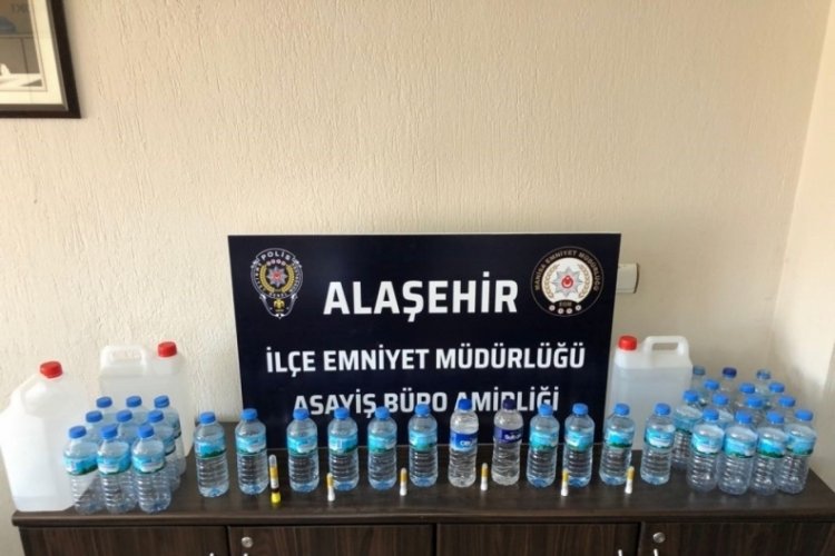 Manisa'da ka&ccedil;ak rakı operasyonu d&uuml;zenlendi