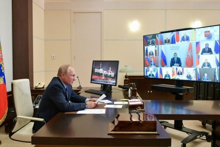 Putin, Jirinovskiy'in Sibirya'ya s&uuml;rg&uuml;n fikrini kabul etmedi