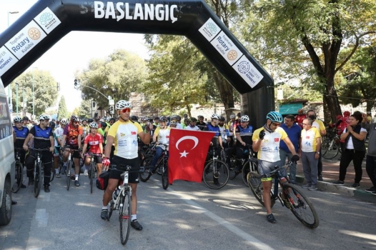 Bursa'da çevre ve barış için pedal çevirdiler