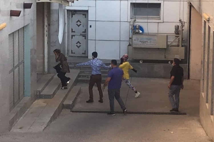 Adıyaman'da mezarlıkta v&uuml;cudu toprağa g&ouml;m&uuml;l&uuml; bulunan bebeğin anne ve anneannesi serbest!