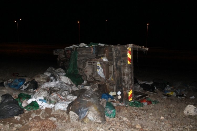 Kayseri'de 3 kişinin &ouml;ld&uuml;ğ&uuml; kazada, s&uuml;r&uuml;c&uuml;ye 5 yıl hapis