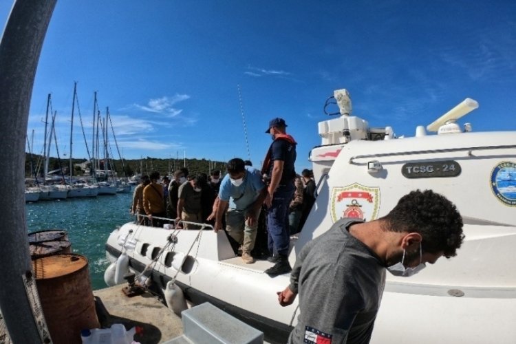 İzmir a&ccedil;ıklarında ka&ccedil;ak g&ouml;&ccedil;men hareketliliği