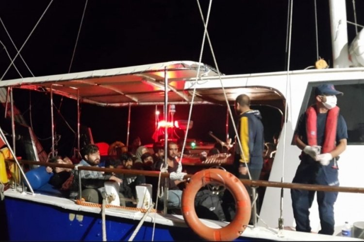 &Ccedil;anakkale'de 193 ka&ccedil;ak g&ouml;&ccedil;men yakalandı!