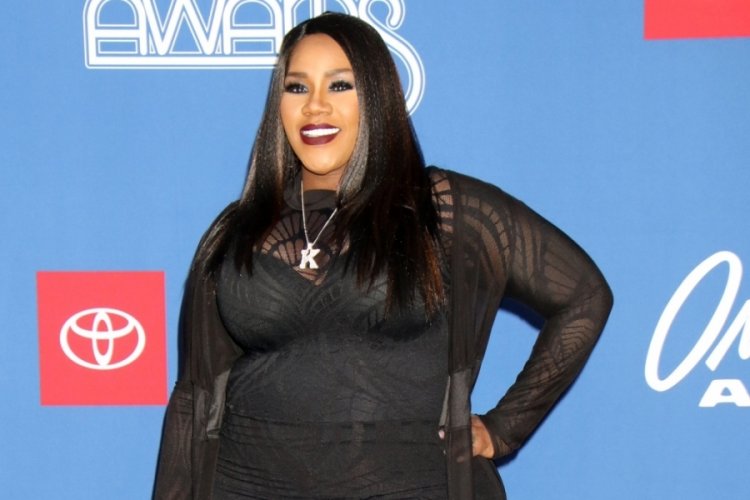&Uuml;nl&uuml; şarkıcı Kelly Price sonunda ortaya &ccedil;ıktı