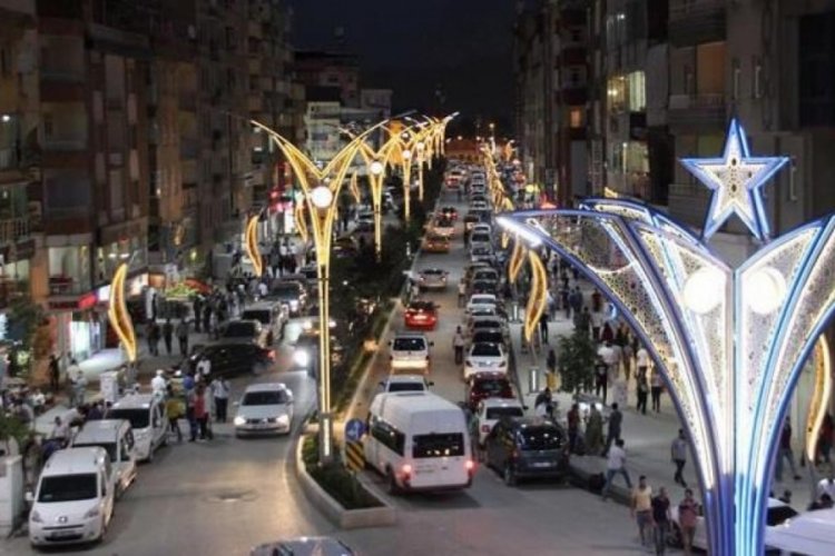 Valilik duyurdu! Hakkari'de g&ouml;steri ve y&uuml;r&uuml;y&uuml;şlere ge&ccedil;ici yasak