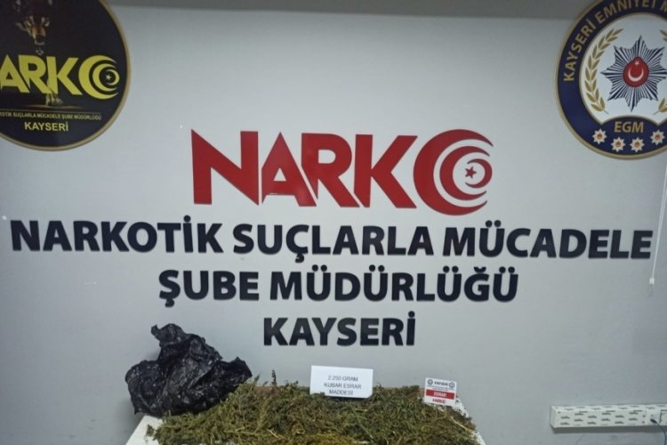 Yolcu otobüsünde uyuşturucu ele geçirildi