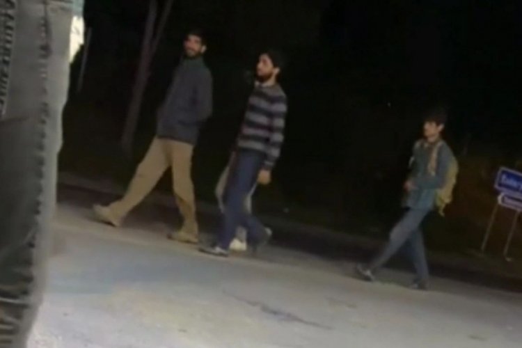 Arıza yapan tırdan kaçak göçmenler çıktı