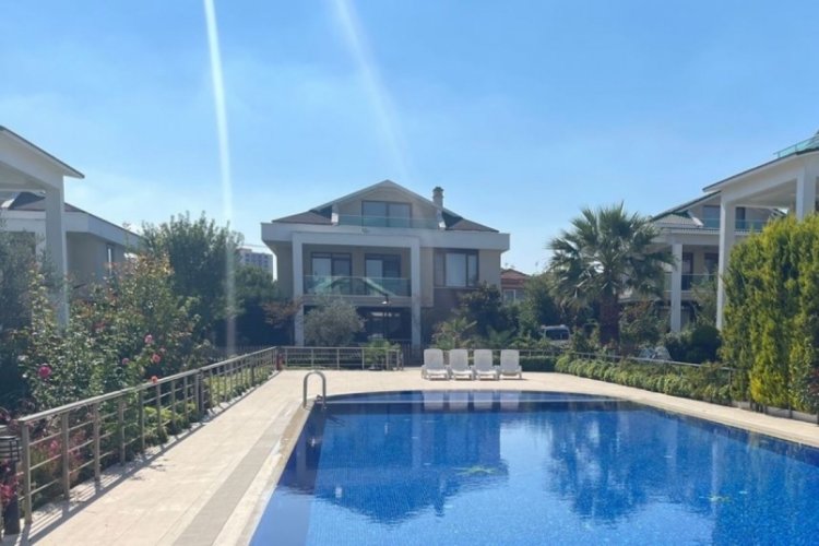 Bursa'da kiralık ev bulamayan vatandaşlar ev almaya y&ouml;neldi! Milyonluk evlere b&uuml;y&uuml;k talep