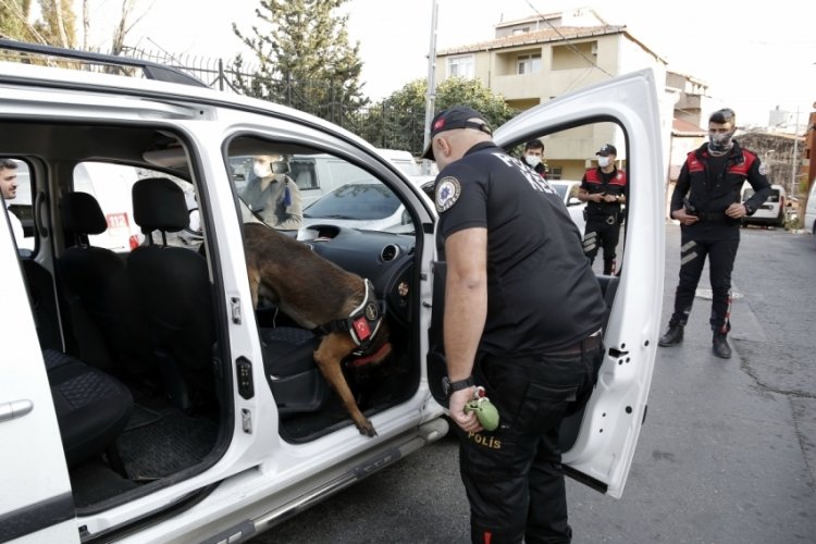 İstanbul Beyoğlu'nda asayiş ve narkotik denetimi yapıldı