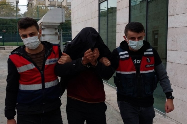Bah&ccedil;esinde uyuşturucuyla yakalanan kişi g&ouml;zaltına alındı