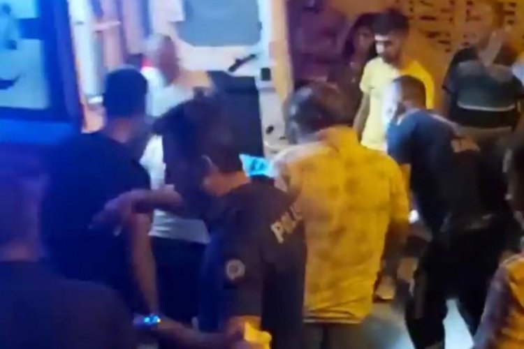 Korkun&ccedil; olay! &Ouml;nce bı&ccedil;akladı sonra silahla vurarak &ouml;ld&uuml;rd&uuml;
