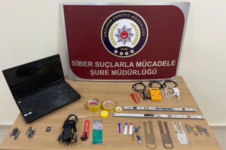 Erzurum'da kart kopyalayarak ATM'lerden para &ccedil;eken ş&uuml;pheliler yakalandı