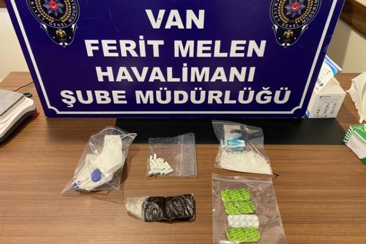 Van'da uyuşturucuyla u&ccedil;ağa binmek isterken yakalandı