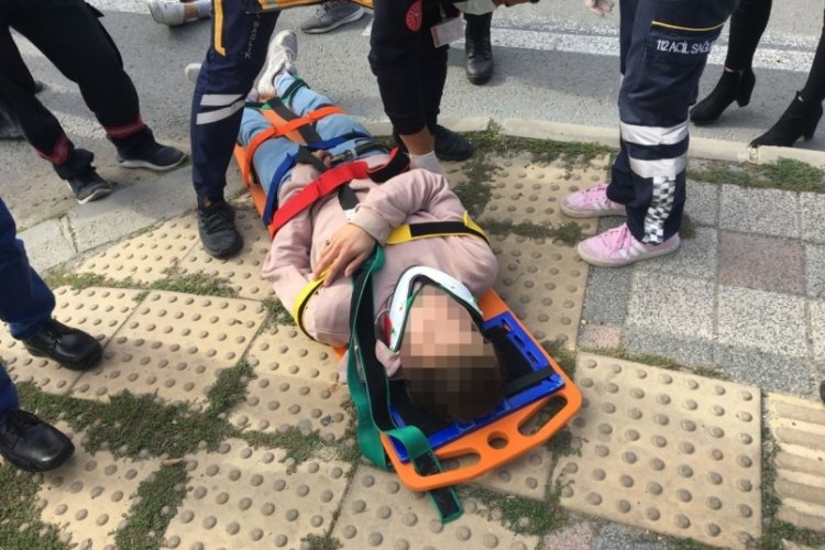 Tekirdağ'da motosiklet kamyona &ccedil;arptı