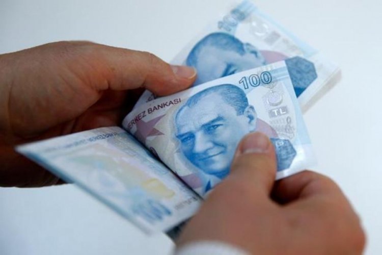 Yal&ccedil;ın Bayer: T&uuml;rkiye'de 10 milyona yakın emek&ccedil;i net 2 bin 825 liralık asgari &uuml;crete talim ederken, KKTC'de asgari &uuml;cret net 4 bin 324 lira oldu