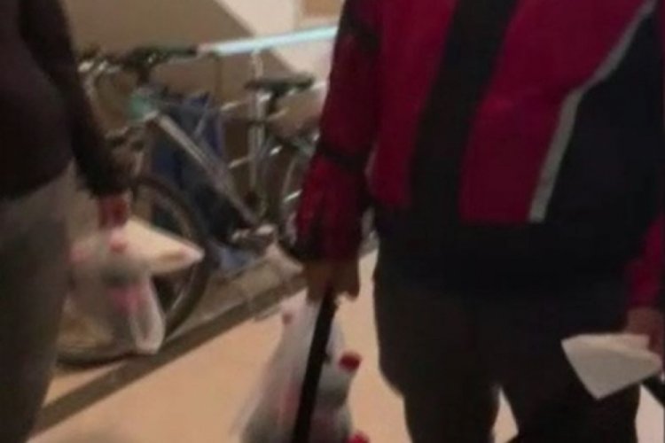 İstanbul'da garip dolandırıcılık! Evine sabaha kadar y&uuml;zlerce liralık kapıda &ouml;demeli yemek siparişi geldi