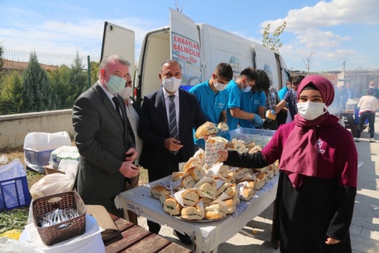 Bursa'da "Geleceğin Anneleri Balık T&uuml;ketiyor" etkinliği d&uuml;zenlendi
