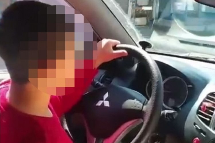 Samsun'da 7 yaşındaki &ccedil;ocuğa araba kullandırma pahalıya patladı