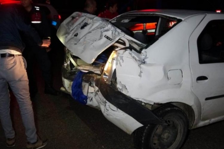 Oyuncu Sadi Celil Cengiz, ailesi ile birlikte trafik kazası ge&ccedil;irdi
