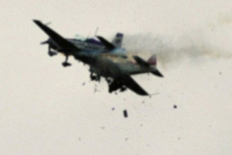 ABD'de u&ccedil;ak ve helikopter havada &ccedil;arpıştı: 2 &ouml;l&uuml;